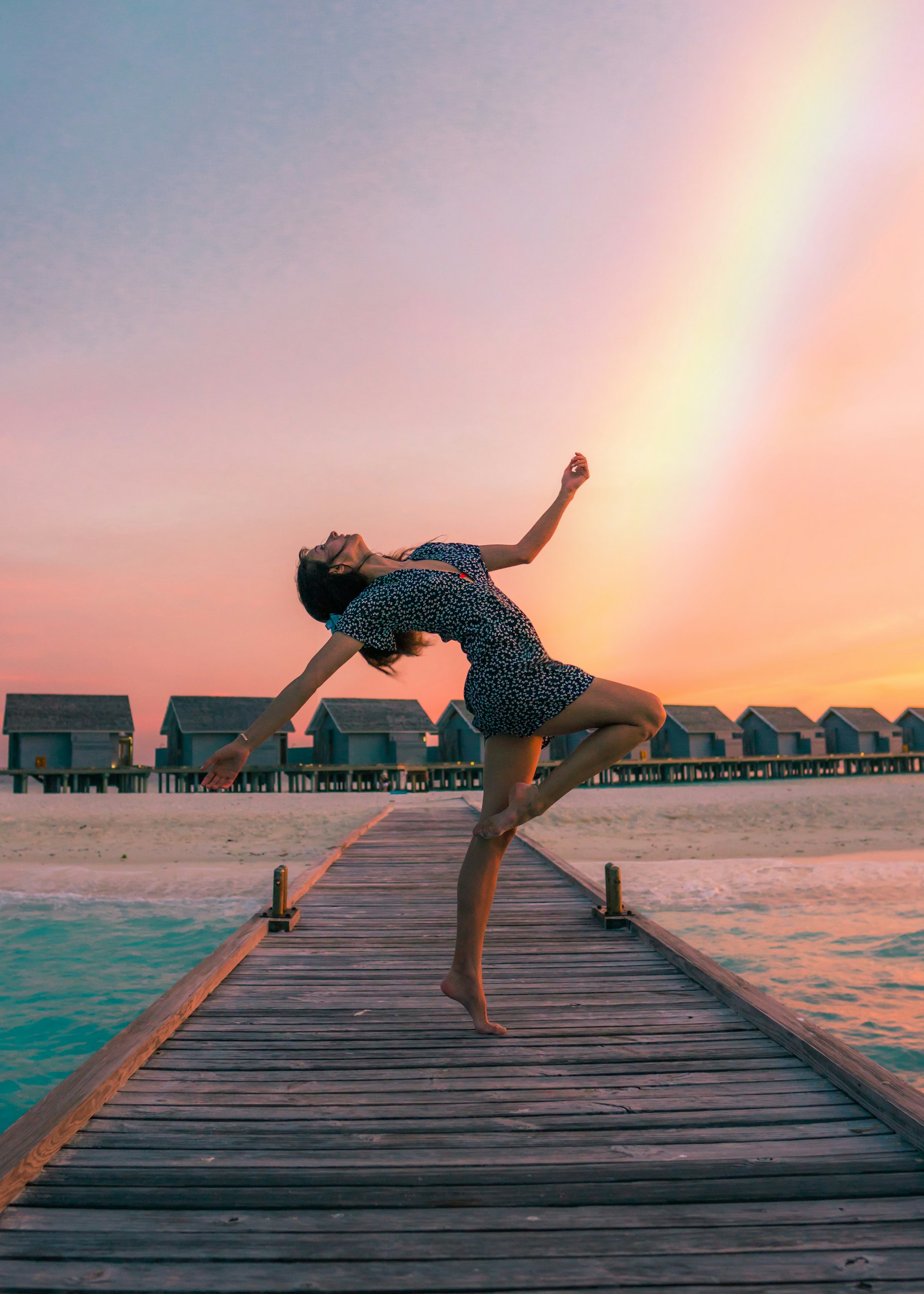 Bailarino contemporâneo em movimento — energia do jazz dance